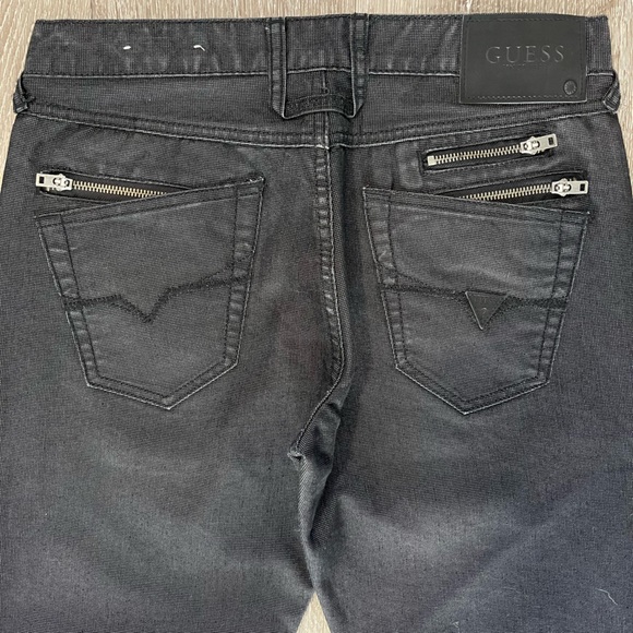 Guess Jeans - Picture 4 of 6